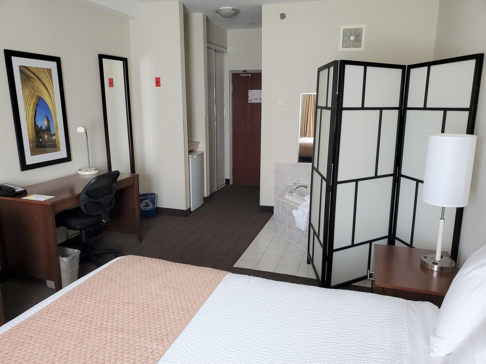 Days Inn By Wyndham Ottawa Airport Bagian luar foto